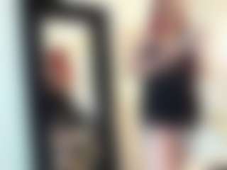 Live cam show with Lilith-NoirF - Upskirt on Camiplay Live