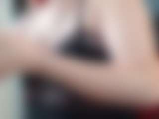 Live cam show with Lilith-NoirF - Upskirt on Hubzter Live