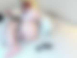 Live cam show with Lilith-NoirF - Upskirt on liverealitysex.com