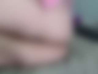 Live cam show with Lilith-NoirF - Green Eyes on Strip Flash - Live Sex Shows