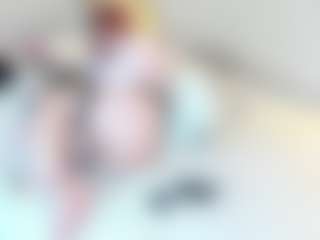 Live cam show with Lilith-NoirF - Green Eyes on justonemore.cc