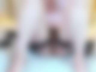 Live cam show with Lilith-NoirF - Green Eyes on hrnylive.com
