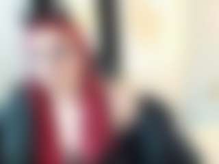 Live cam show with Lilith-NoirF - Red Hair on livesuperchat.net