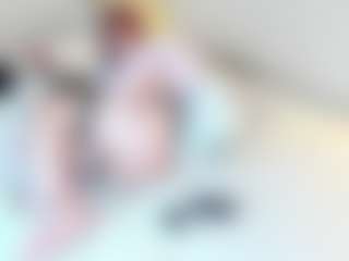Live cam show with Lilith-NoirF - Green Eyes on fapnchat