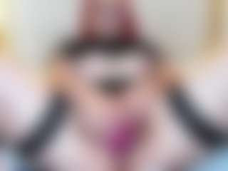 Live cam show with Lilith-NoirF - Red Hair on livesuperchat.net