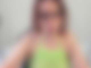 SaraDesireXO's Live Sex Cam Show