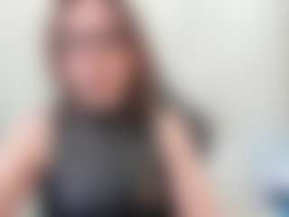 SaraDesireXO's Live Sex Cam Show