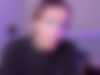 Show de cam en vivo con kiratenebris - Tease en Camsoda