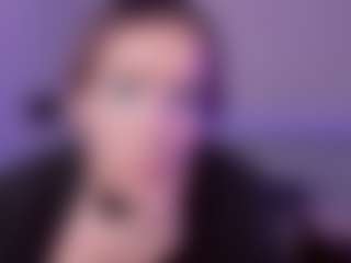 Live cam show with kiratenebris - Smoking on livesuperchat.net