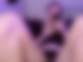Live cam show with kiratenebris - Smoking on sexylive.show