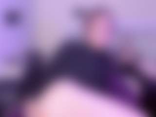 Live cam show with kiratenebris - Brown Eyes on Camsoda