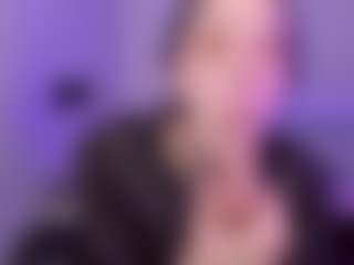 Live cam show with kiratenebris - Smoking on https://playwithruby.com