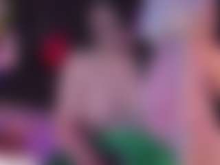 Live cam show with Rinibdsm - Body Massage on studioflirtlive.com