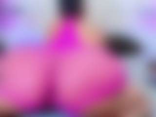 QUEENASS's Live Sex Cam Show