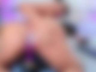 QUEENASS's Live Sex Cam Show