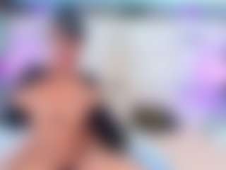 Live cam show with QUEENASS - Ebony MILF on AdultVida.com