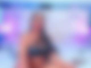 Live cam show with QUEENASS - Black Middle Aged on Stripli.com