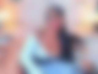 Live cam show with QUEENASS - Black Middle Aged on Camsoda