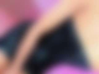 Ana-Paulet's Live Sex Cam Show