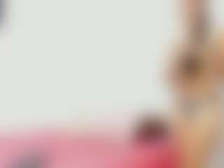 Live cam show with Olivia-Stevens - Kisses on Porn Luv
