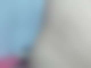 Live cam show with Olivia-Stevens - Kisses on livesuperchat.net
