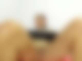 Live cam show with Olivia-Stevens - Colombia on livesuperchat.net