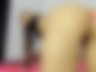 Live cam show with Olivia-Stevens - Lesbian on Uber Horny