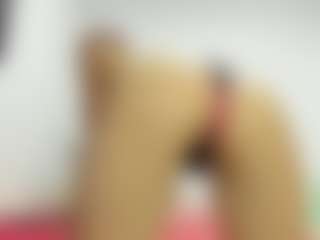 Live cam show with Olivia-Stevens - Role Play on madthumbs