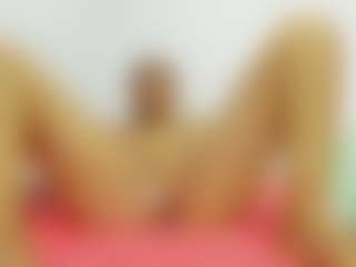 Live cam show with Olivia-Stevens - Kisses on CSO-WL