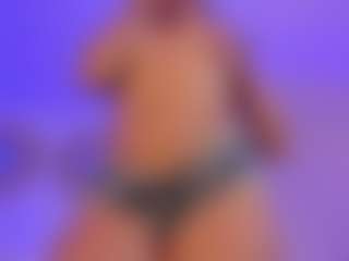 Live cam show with Emy Cross - Big Ass on thefappeningchat.com