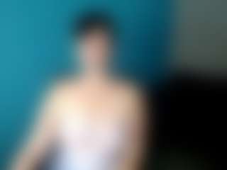 Live cam show with Sunny-Rayz - Red Hair Young Adult on Camming Site