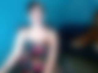 Live cam show with Sunny-Rayz - Hairy Pussy MILF on Hubzter Live