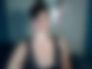 Live cam show with Sunny-Rayz - Facial Piercings on madthumbs