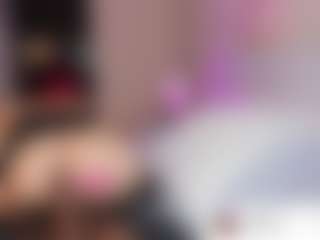 Live cam show with charolbruce - Red Hair on livesuperchat.net