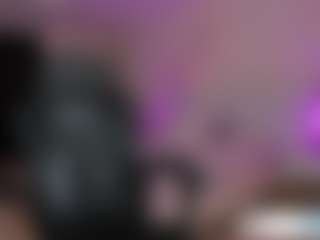 Live cam show with charolbruce - Mistress on Mixed Magazine Live