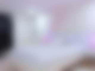 Live cam show with charolbruce - Tease on googirlz