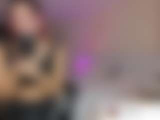 Live cam show with charolbruce - Tease on AdultVida.com