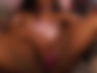 Live cam show with LewdCookieXO - Riding on googirlz