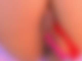 CataleyaBianchi's Live Sex Cam Show