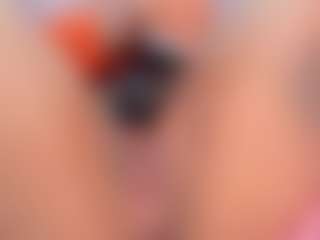 Live cam show with CataleyaBianchi - Oil on Free Soda