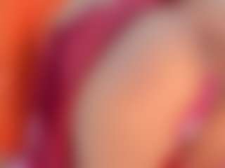 Live cam show with CataleyaBianchi - Sweet on Milfs Live