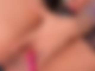 CataleyaBianchi's Live Sex Cam Show