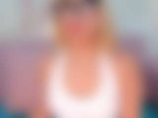 Live cam show with CataleyaBianchi - Lovely on Mixed Magazine Live