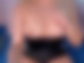 CataleyaBianchi's Live Sex Cam Show