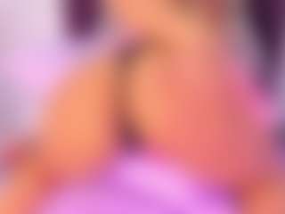 CataleyaBianchi's Live Sex Cam Show