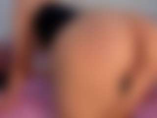 CataleyaBianchi's Live Sex Cam Show
