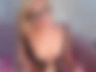 CataleyaBianchi's Live Sex Cam Show