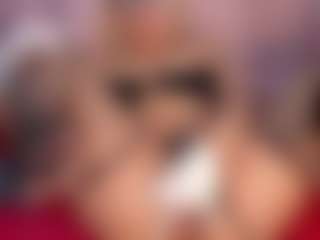 Live cam show with CataleyaBianchi - Barelylegal on googirlz