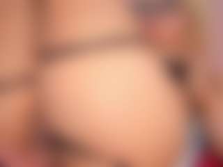 Live cam show with CataleyaBianchi - Oil on Camsoda Late Night
