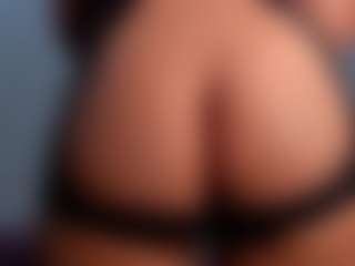 Live cam show with CataleyaBianchi - Cumslut on wildcum.com